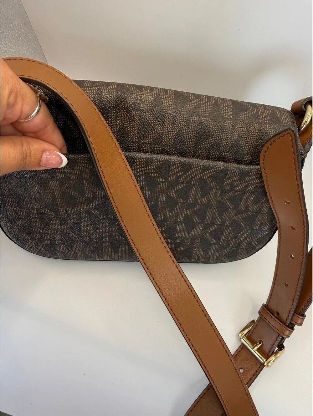 Michael Kors Samira Messenger Crossbody Bag In Brown With Signature Logo NWOT